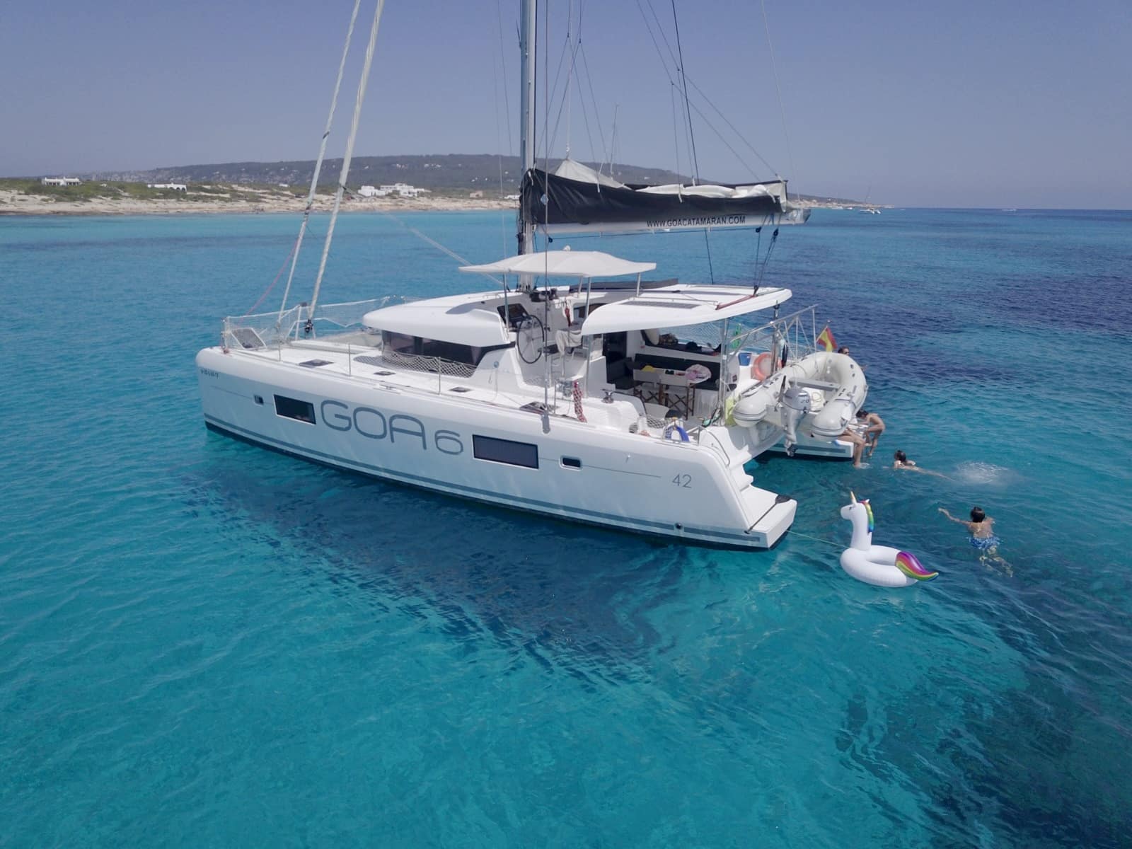 Lagoon 42 catamaran sailing from Punta Mita